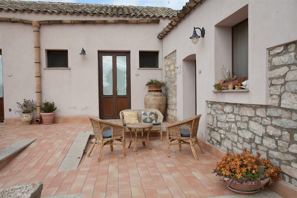 Agriturismo Baglio Donna Santa *
